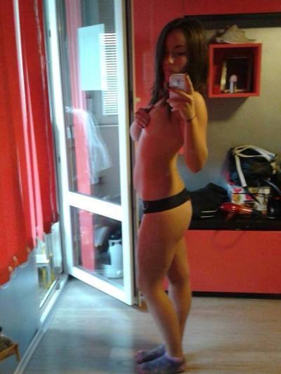 Katherine, 23, Massachusetts | Flirty Adult Profile for Older Men