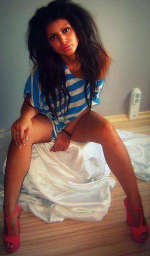Scarlett (25), Florida | Casual Encounters and Chat