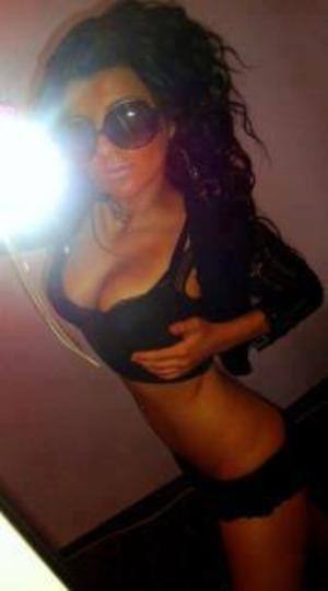 Nya, 27 from Ohio | Older Men and Younger Women Dating