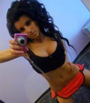 Katharine, 19 in Florida | Casual Dating and Private Chat