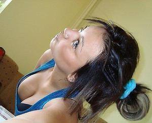 Chat with Camille (28) | California Hookups Available Now