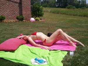 Adult dating profile photo of Christine (20) in Mount Pleasant, SC