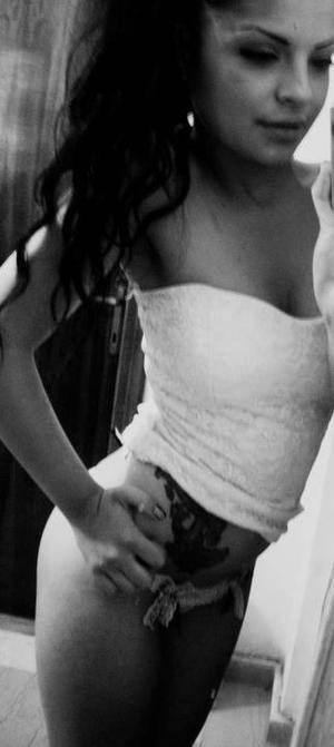 Photo of Irene (23) from Los Angeles, CA dating profile