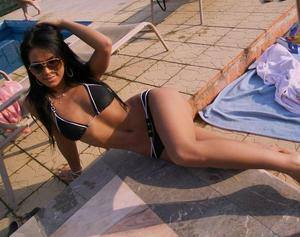 Meet Tia (20) from New York | Same-Night Dating