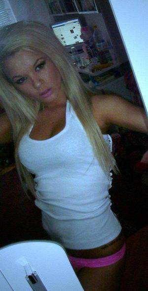 Adult dating profile photo of Marlene (22) in Downey, CA