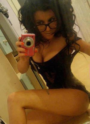 Rosalva from Virginia is looking for adult webcam chat