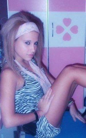 Melani from Princess Anne, Maryland is looking for adult webcam chat