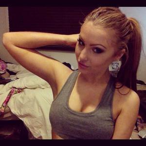 Vannesa from Forrest, Illinois is looking for adult webcam chat