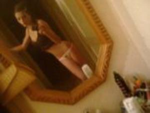 Leonore from  is looking for adult webcam chat