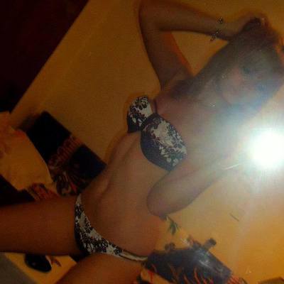 Dawne from  is looking for adult webcam chat