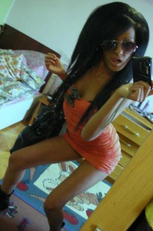 Marisol from Alamo, Texas is looking for adult webcam chat