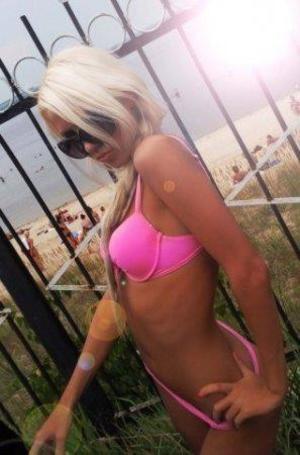 Shelia from Hollandale, Mississippi is looking for adult webcam chat