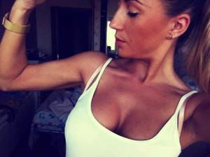 Leeann from Pollock, South Dakota is looking for adult webcam chat