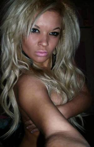 Lilliana from Chicopee, Kansas is looking for adult webcam chat