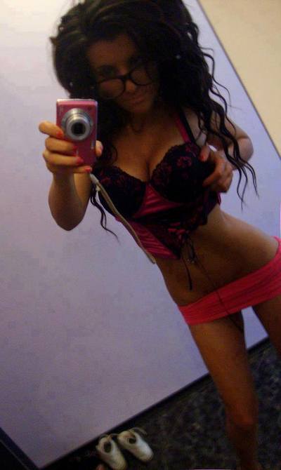 Rachelle from Fair Oaks, Georgia is looking for adult webcam chat