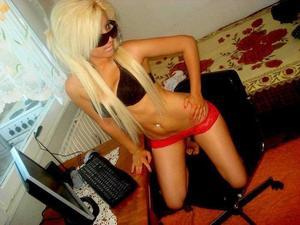 Vada from  is looking for adult webcam chat