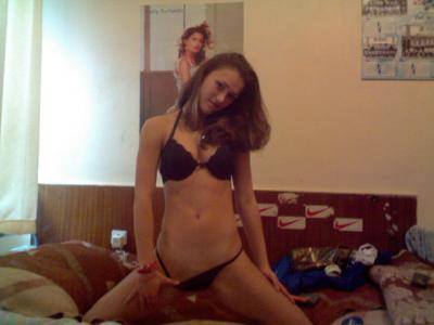 Calista from Palmetto, Florida is looking for adult webcam chat