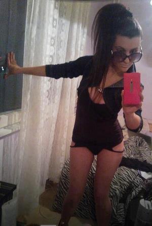 Jeanelle from Wilmington, Delaware is interested in nsa sex with a nice, young man