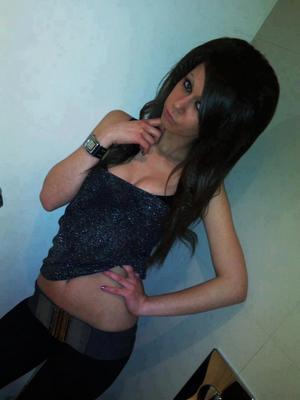 Rozella from Interior, South Dakota is looking for adult webcam chat