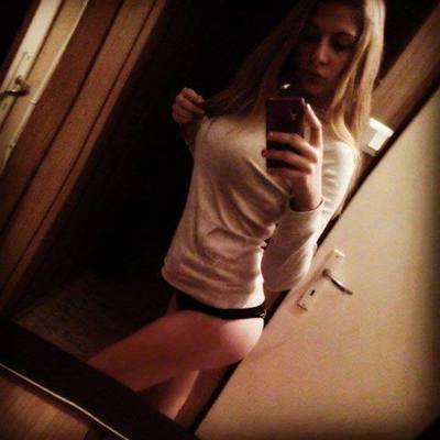 Bobbye from Pennsylvania is looking for adult webcam chat