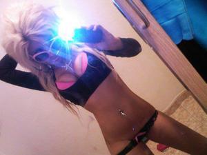 Ivonne from Osceola, Iowa is looking for adult webcam chat