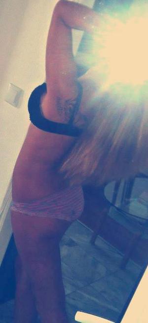 Cheryll from Isle La Motte, Vermont is looking for adult webcam chat