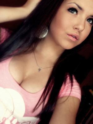 Corazon from Ellenboro, North Carolina is looking for adult webcam chat