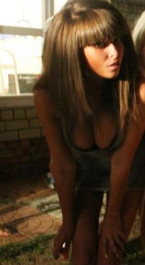 Daphne from  is interested in nsa sex with a nice, young man